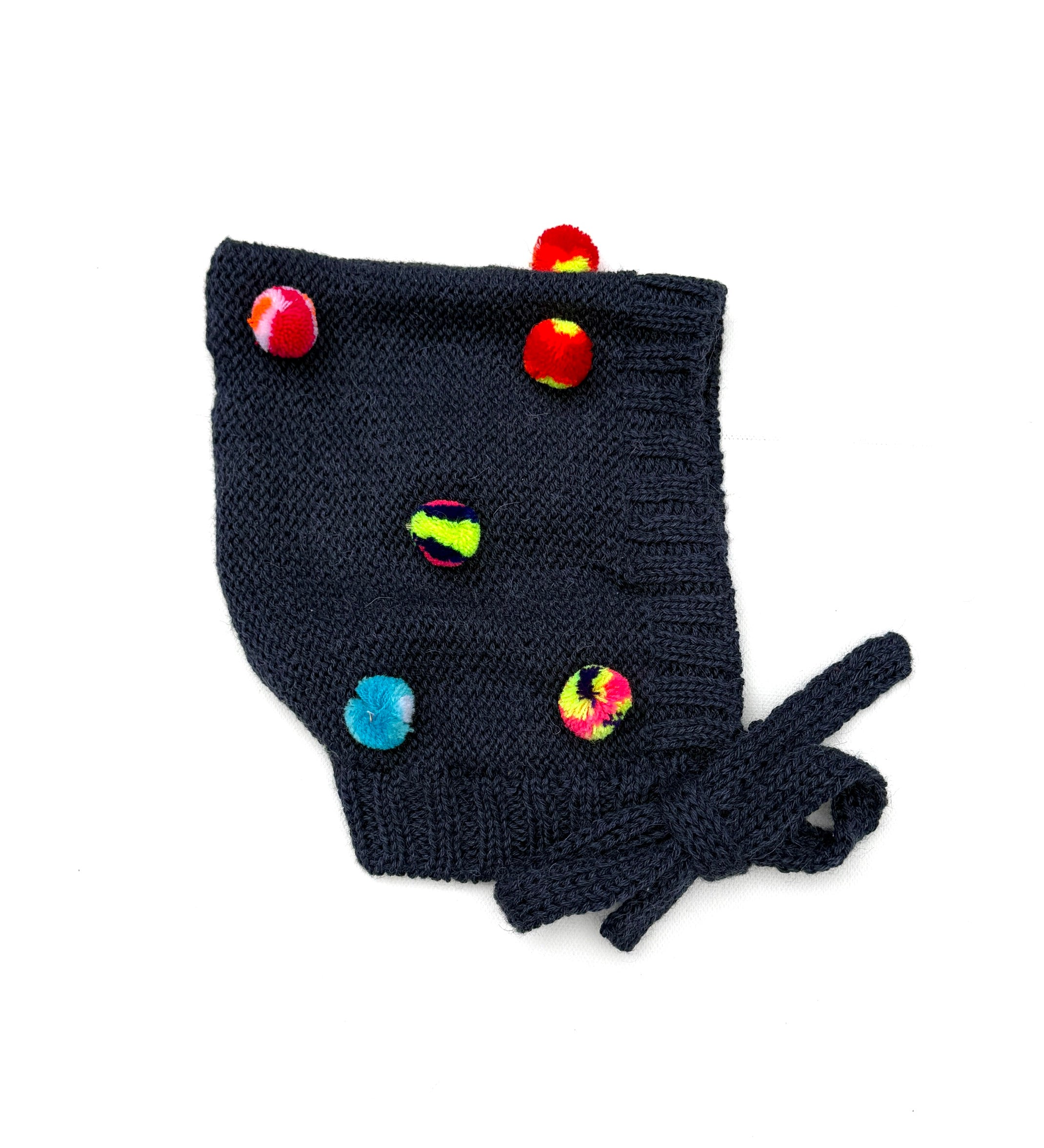 Multi Pom Bonnet